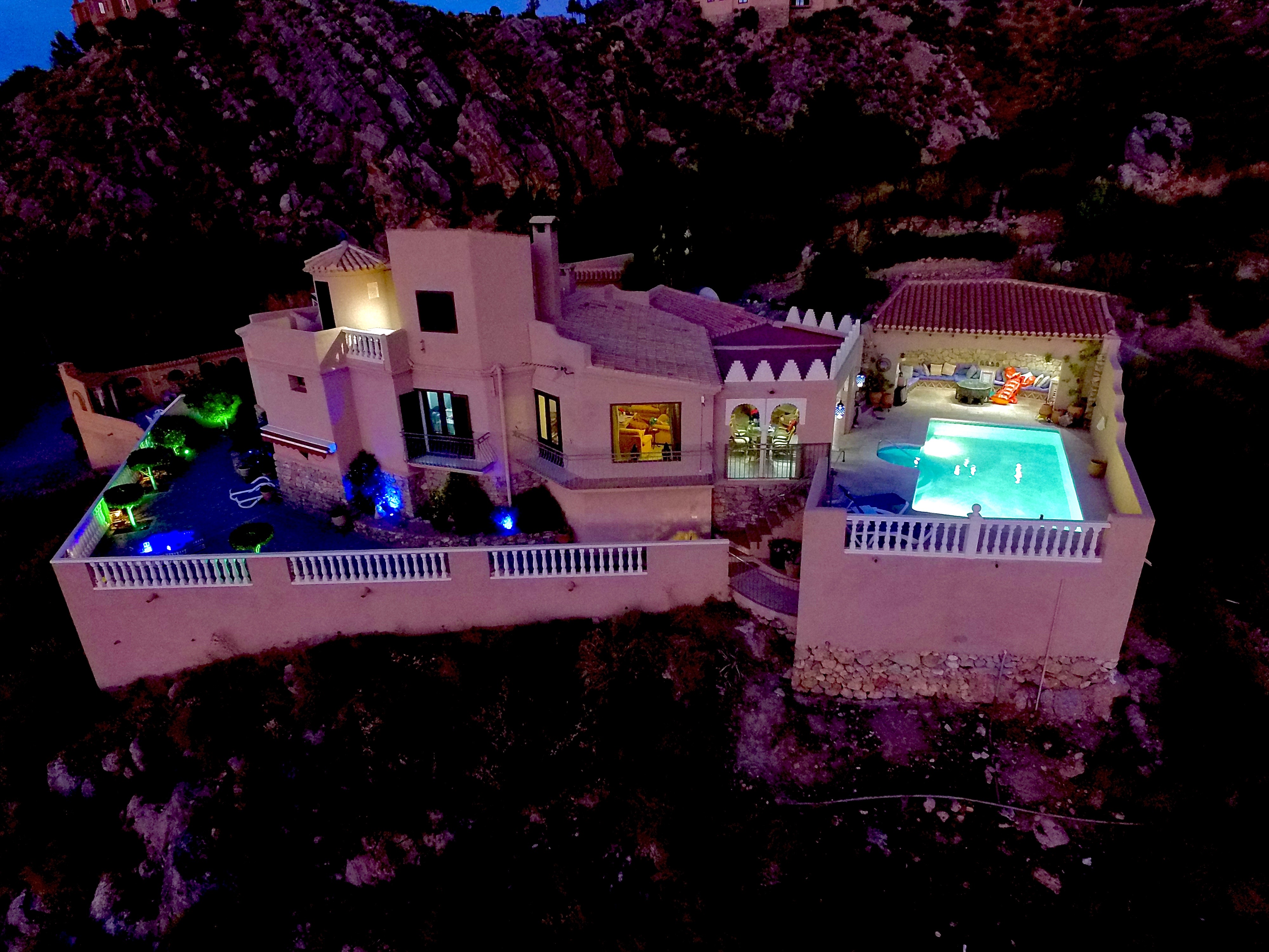 Casa Alta by night — 7